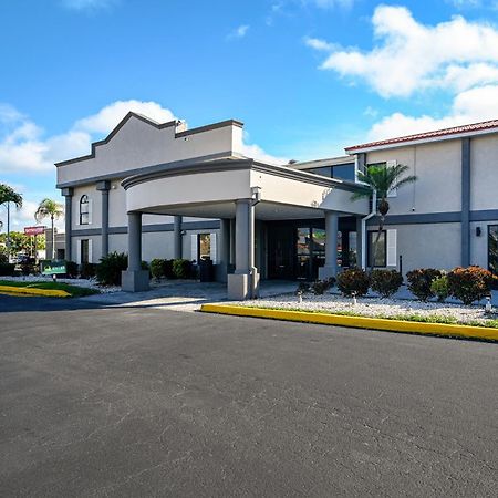 Quality Inn Fort Myers - Cape Coral Zewnętrze zdjęcie