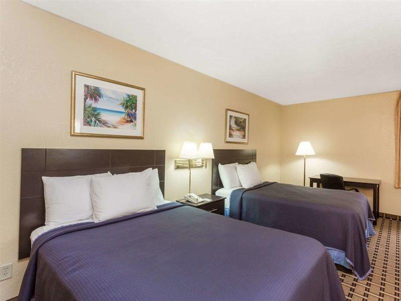 Quality Inn Fort Myers - Cape Coral Zewnętrze zdjęcie