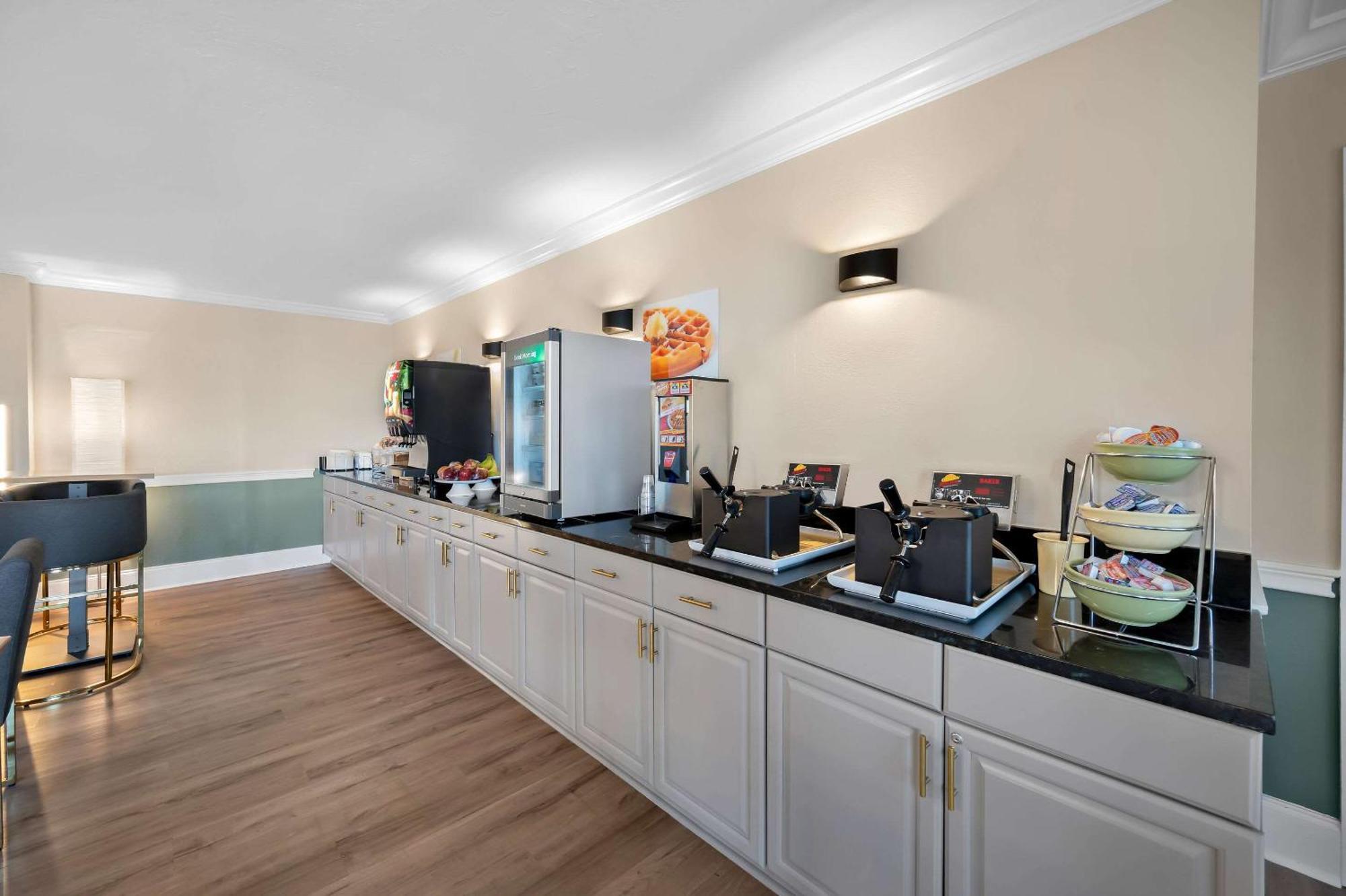 Quality Inn Fort Myers - Cape Coral Zewnętrze zdjęcie