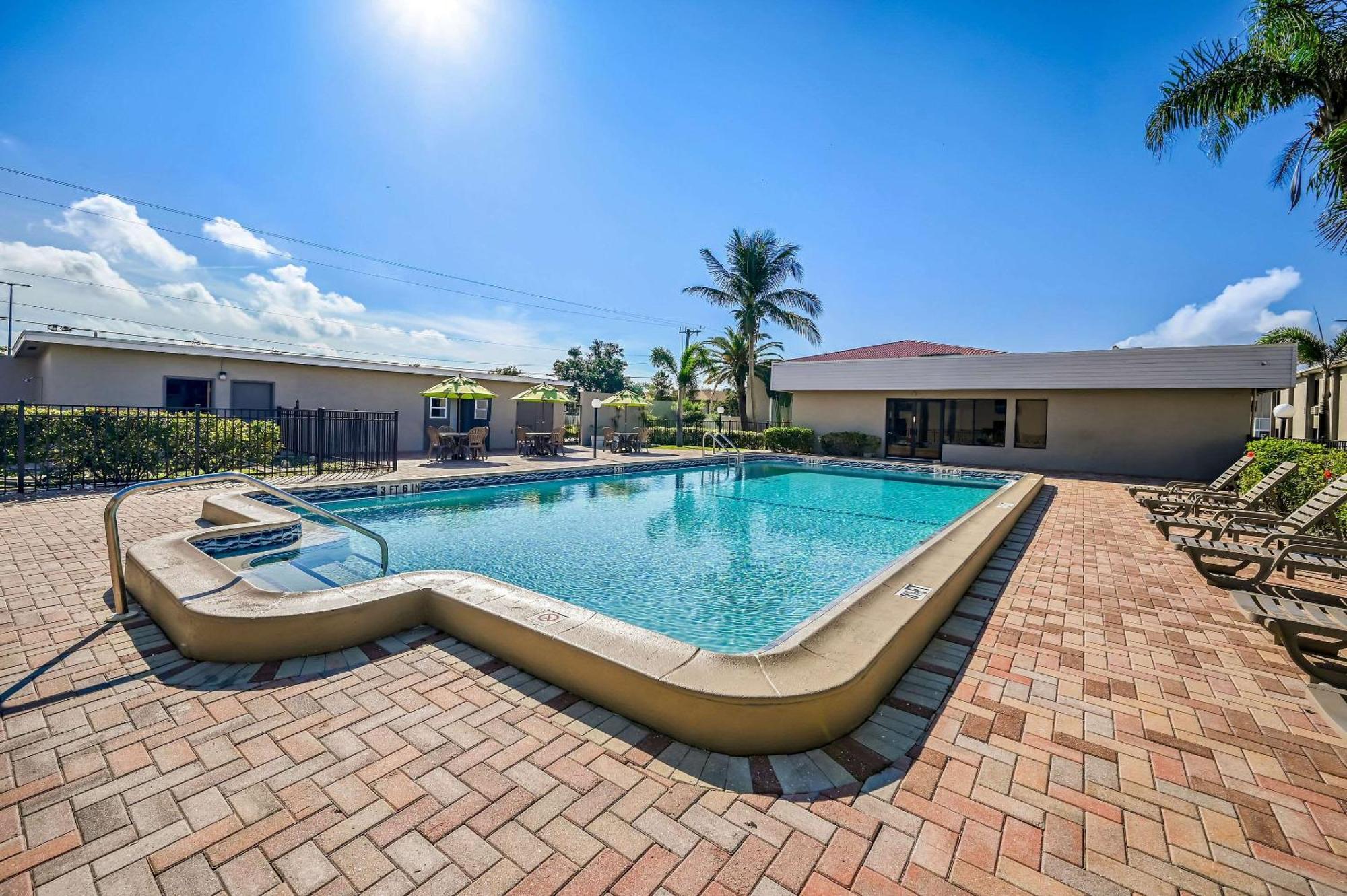 Quality Inn Fort Myers - Cape Coral Zewnętrze zdjęcie